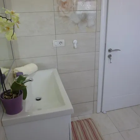 Amarilis Luxury Apartment Sarande