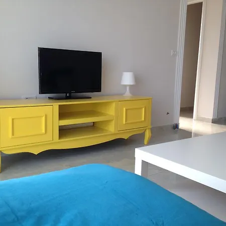 Amarilis Luxury Sarande