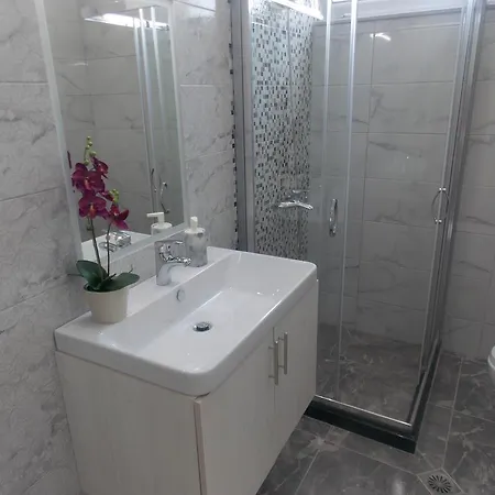 Amarilis Luxury Apartment Sarande